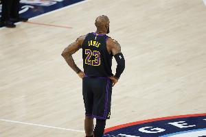 今日NBA勇士vs篮网jrs直播_今日NBA勇士vs篮网jrs直播在线观看_免费看直播