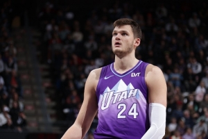 NBA活塞vs76人_NBA活塞vs76人在线观看_免费看直播