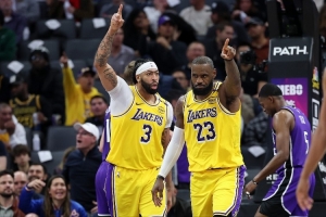 极速NBA雄鹿vs国王jrs直播_极速NBA雄鹿vs国王jrs直播在线观看_免费看直播