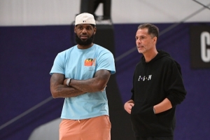 重磅NBA勇士vs国王低调看直播_重磅NBA勇士vs国王低调看直播在线观看_免费看直播