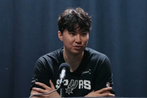 极速独行侠vs灰熊低调看直播_极速独行侠vs灰熊低调看直播在线观看_免费看直播